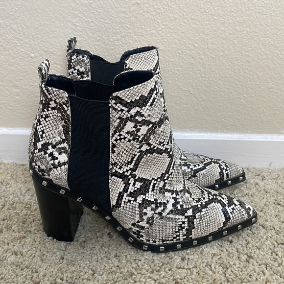 Charles David Duke Leather Embellished Pointed Toe Block Heel Boot - Picture 1 of 7